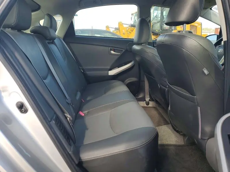 2013 TOYOTA PRIUS ONE  