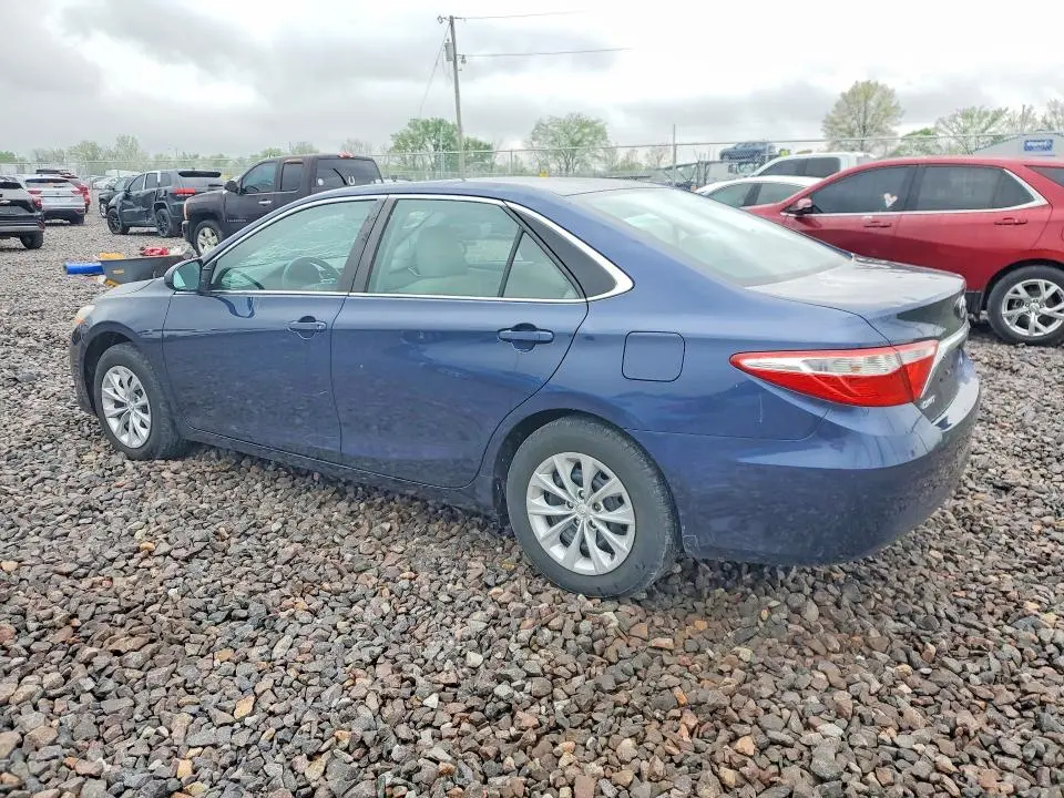 2015 TOYOTA CAMRY LE  