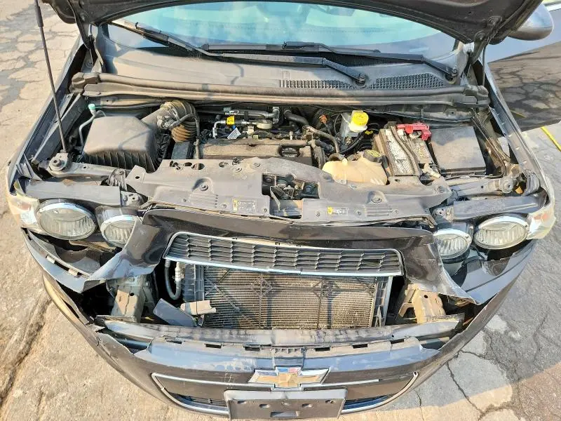 2014 CHEVROLET SONIC LT  