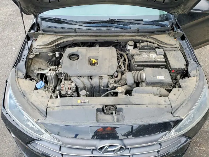 2019 HYUNDAI ELANTRA SE  
