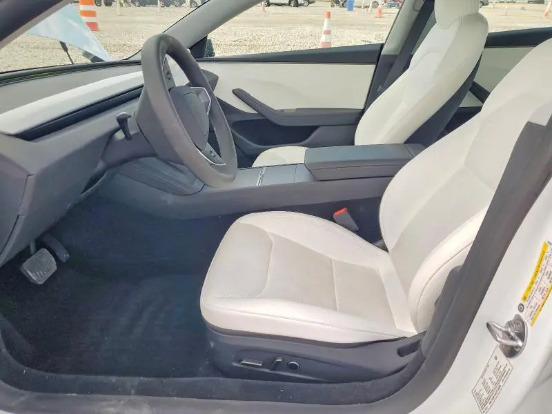 2026 TESLA MODEL 3   