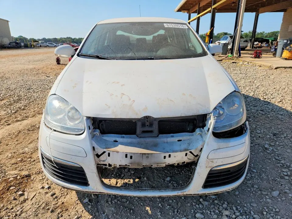 2010 VOLKSWAGEN JETTA S  