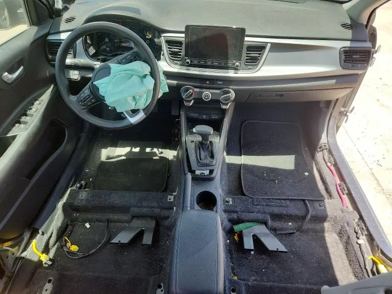 2022 KIA RIO S  