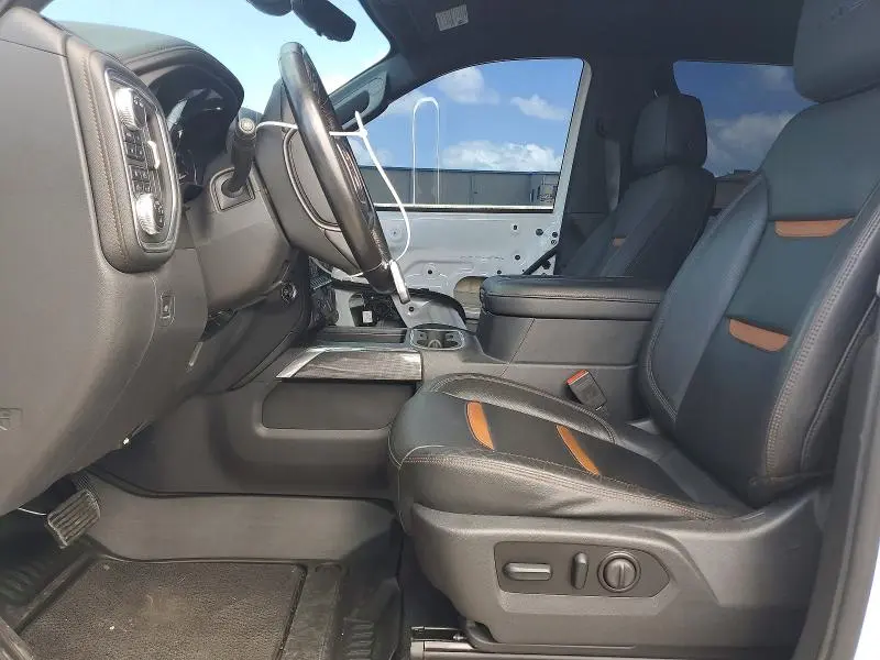 2021 GMC SIERRA K1500 AT4  
