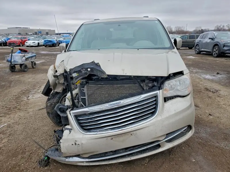 2013 CHRYSLER TOWN & COUNTRY TOURING  