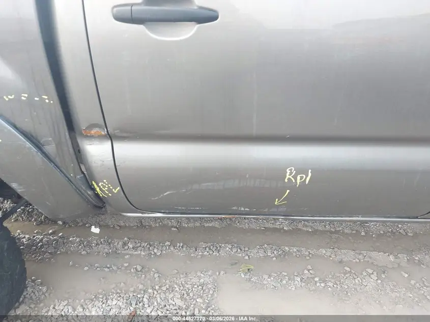 2010 TOYOTA TACOMA BASE V6