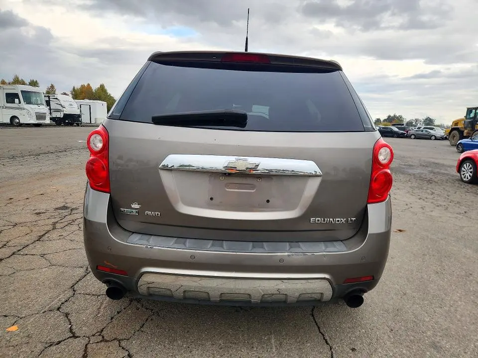 2011 CHEVROLET EQUINOX LT  