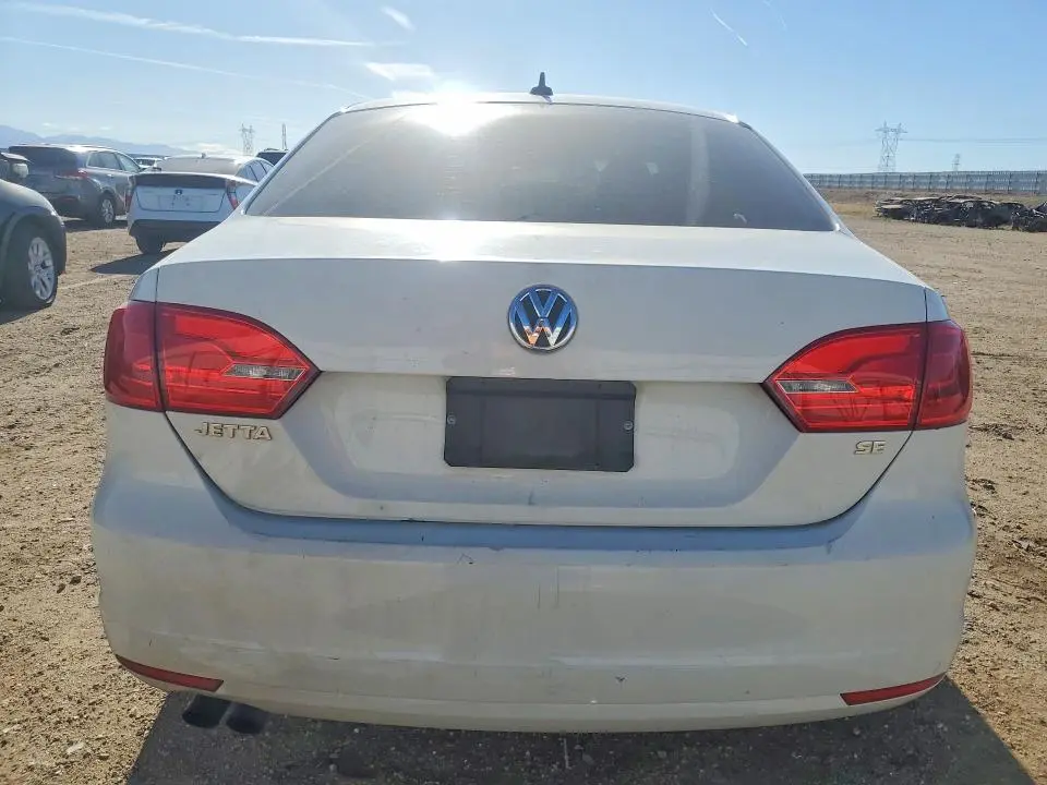2014 VOLKSWAGEN JETTA SE  