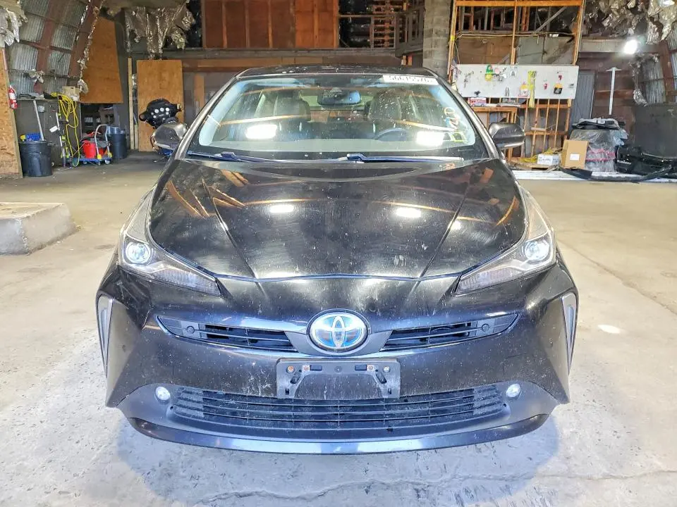 2021 TOYOTA PRIUS XLE AWD-E  