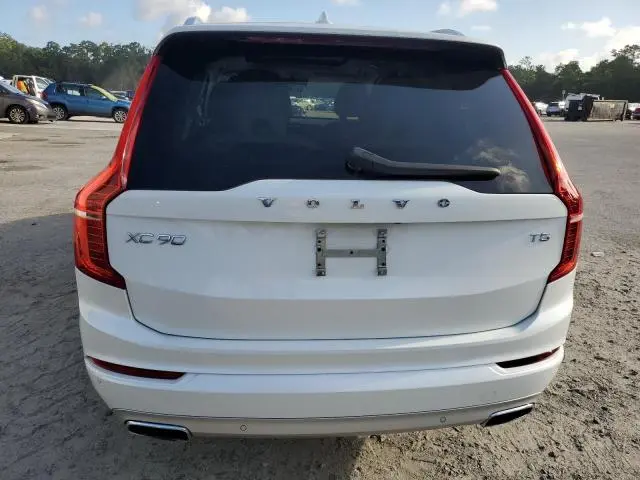2021 VOLVO XC90 T5 MOMENTUM  