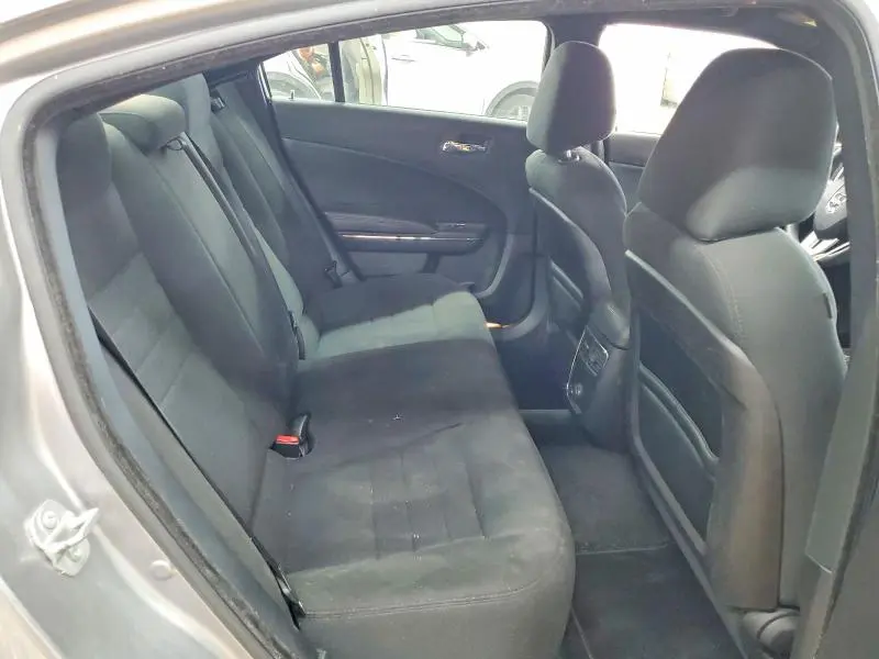 2013 DODGE CHARGER SE  