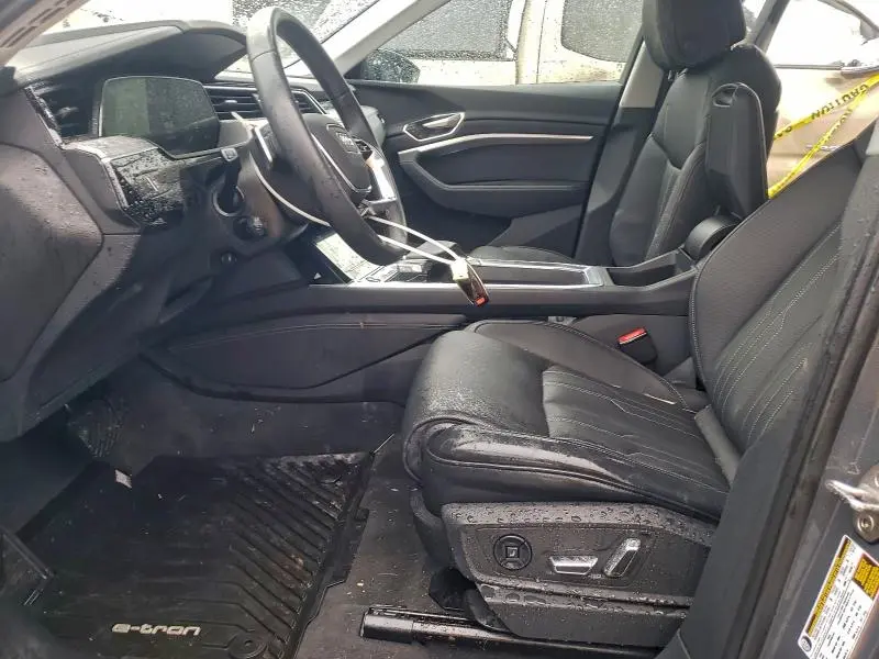 2024 AUDI Q8 E-TRON PRESTIGE  