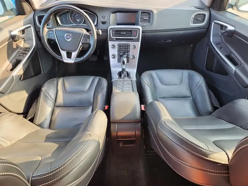 2018 VOLVO S60 DYNAMIC  