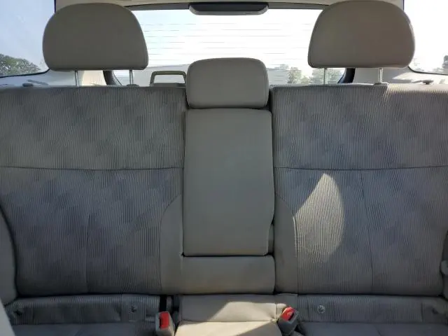 2010 SUBARU FORESTER XS  