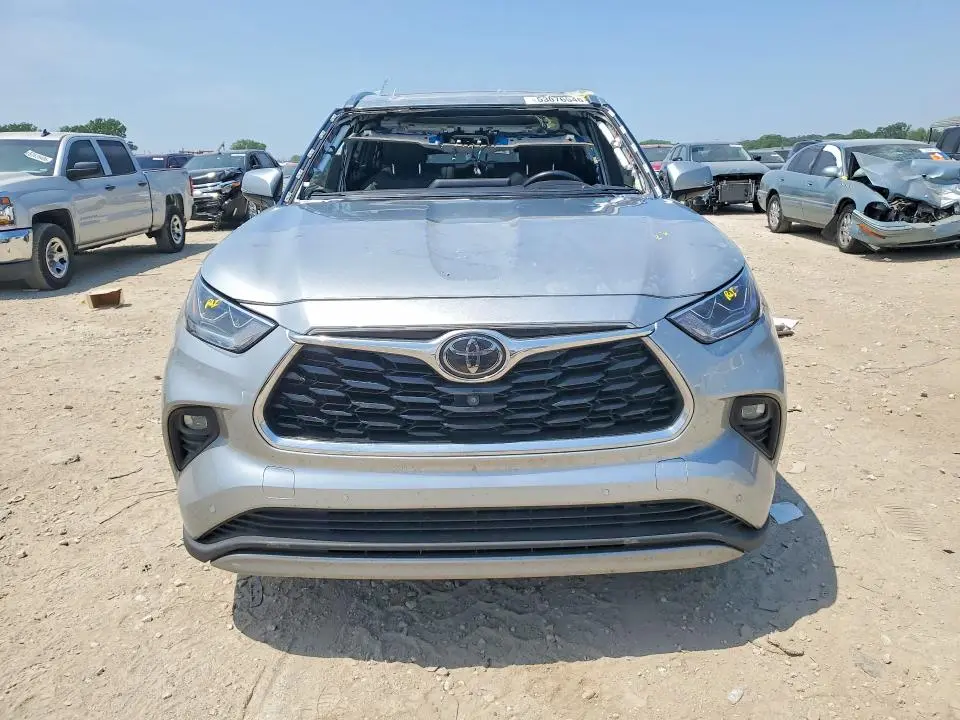 2021 TOYOTA HIGHLANDER PLATINUM  