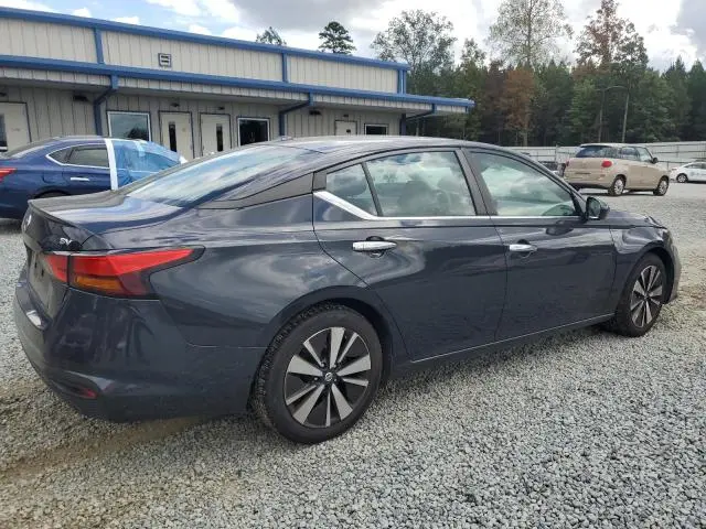2022 NISSAN ALTIMA SV  