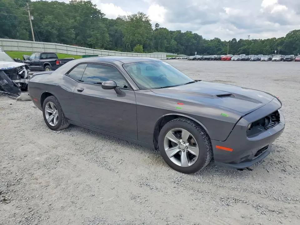 2018 DODGE CHALLENGER SXT  