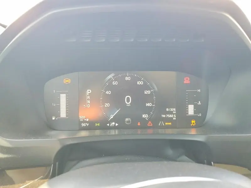 2019 VOLVO XC90 T5 MOMENTUM  