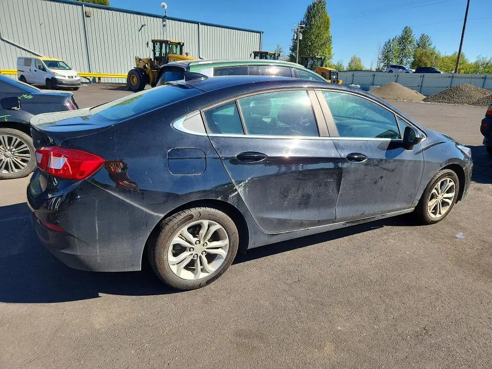 2019 CHEVROLET CRUZE LT  