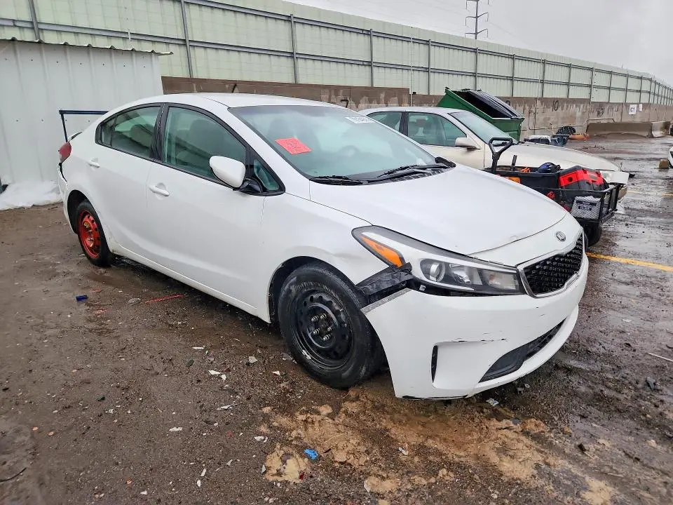 2017 KIA FORTE LX  