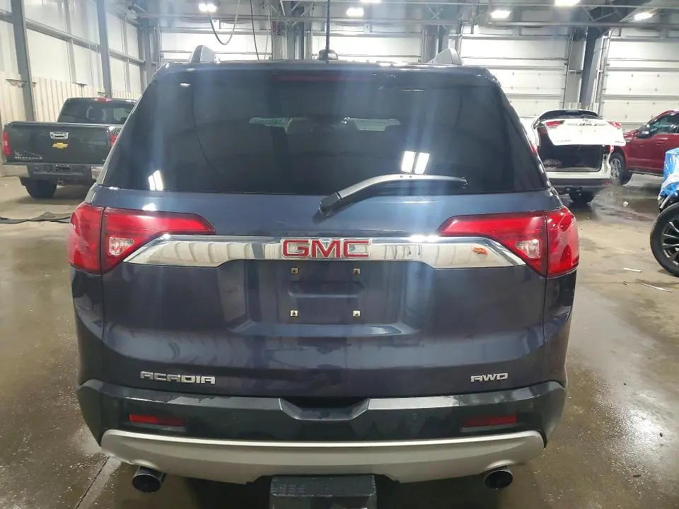 2018 GMC ACADIA SLT-2  