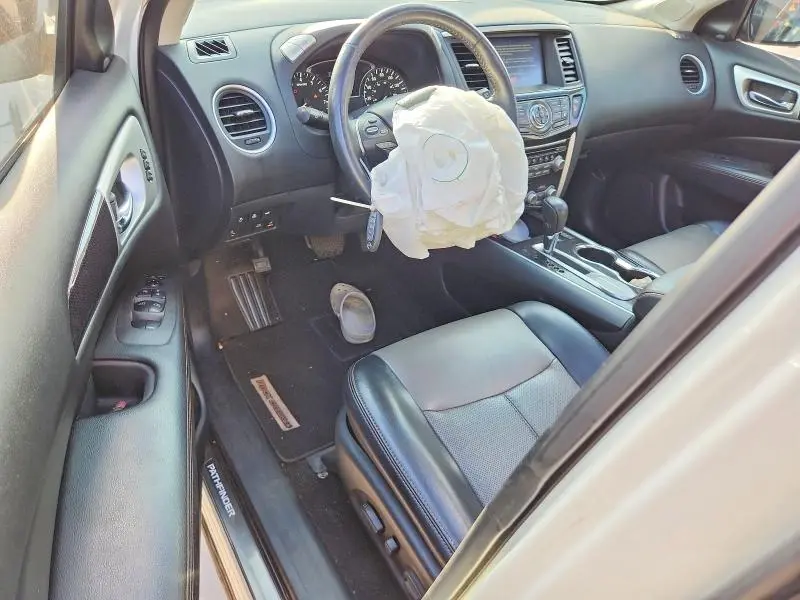 2020 NISSAN PATHFINDER SL  