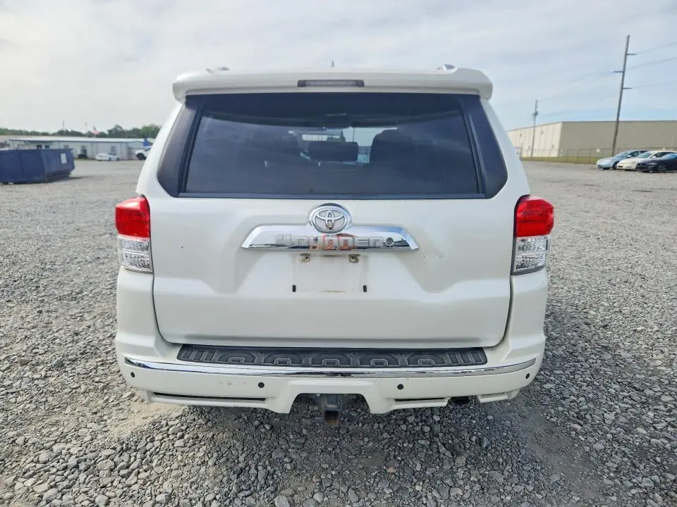 2013 TOYOTA 4RUNNER SR5  