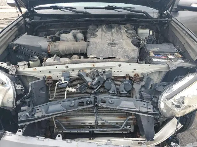 2011 TOYOTA 4RUNNER SR5  