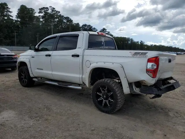 2016 TOYOTA TUNDRA CREWMAX SR5  