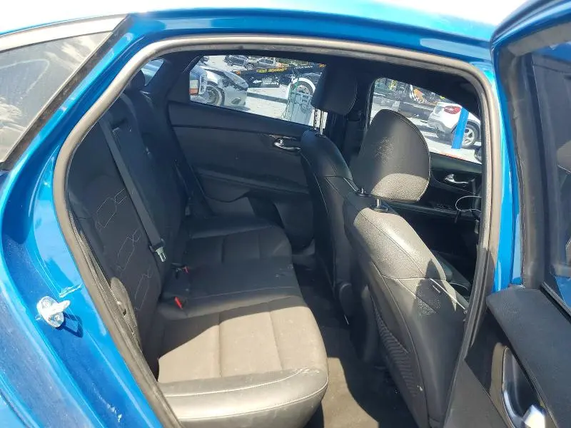 2022 KIA FORTE GT LINE  