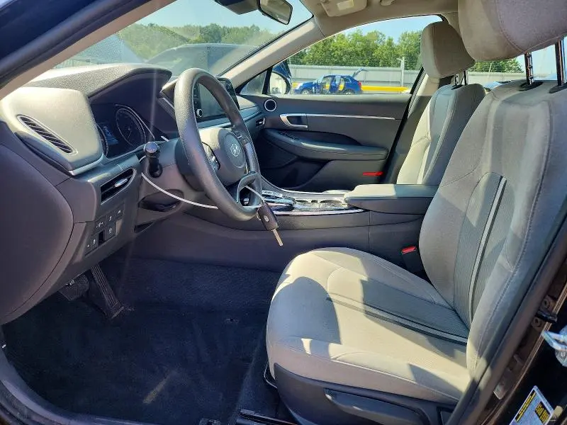 2020 HYUNDAI SONATA SE  