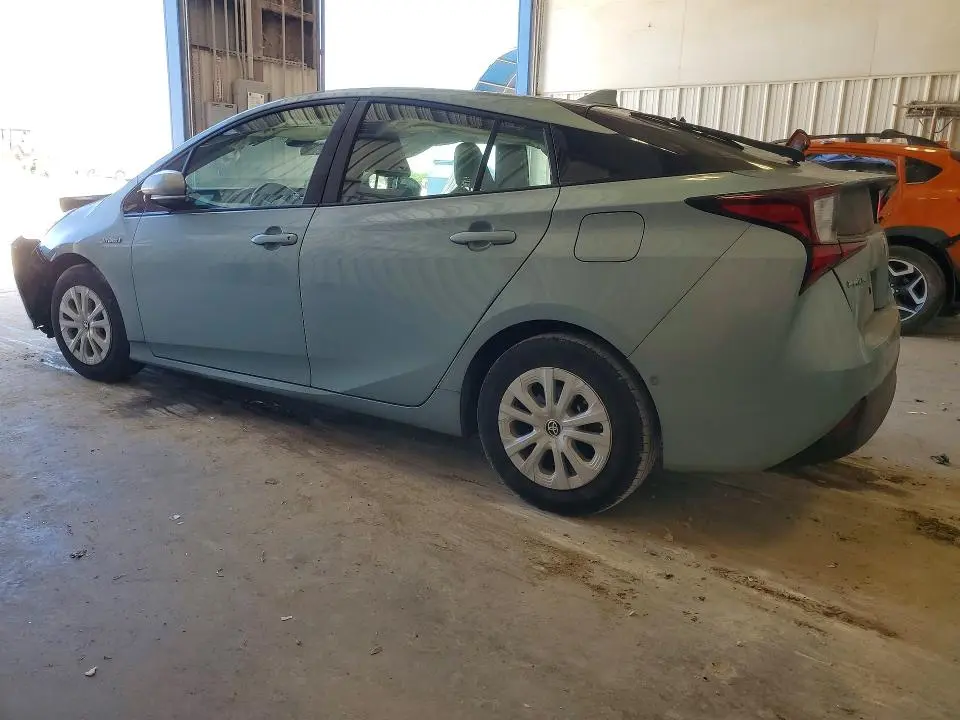 2019 TOYOTA PRIUS LE  