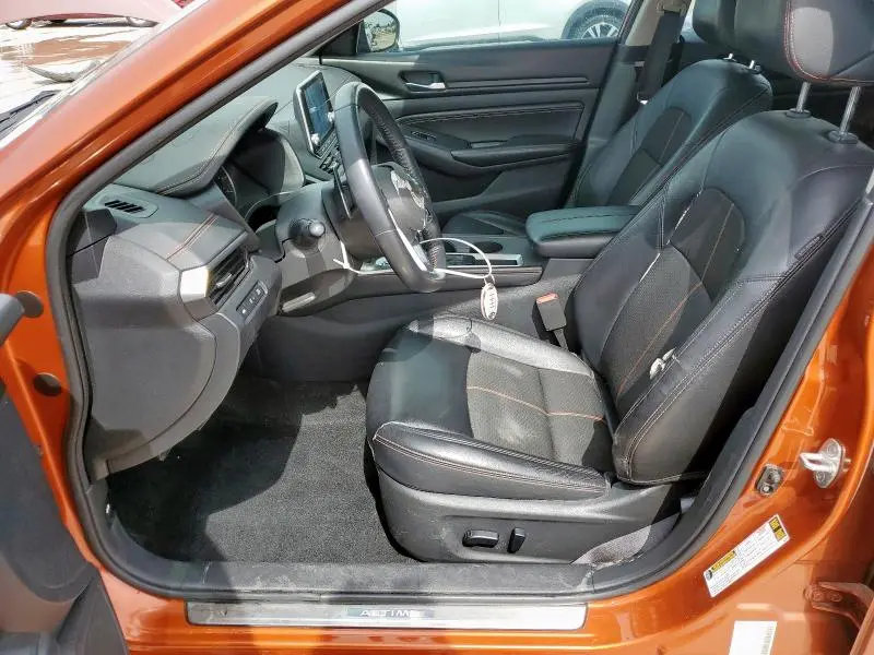 2019 NISSAN ALTIMA SR  