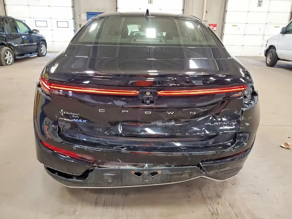 2023 TOYOTA CROWN PLATINUM  