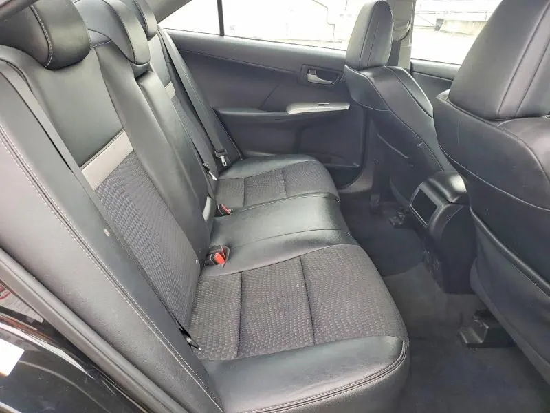 2012 TOYOTA CAMRY SE  