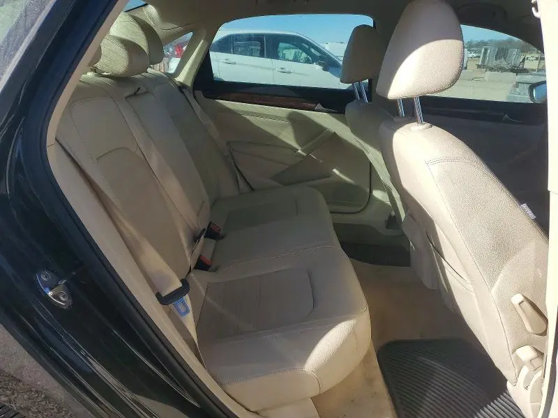 2012 VOLKSWAGEN PASSAT SEL  
