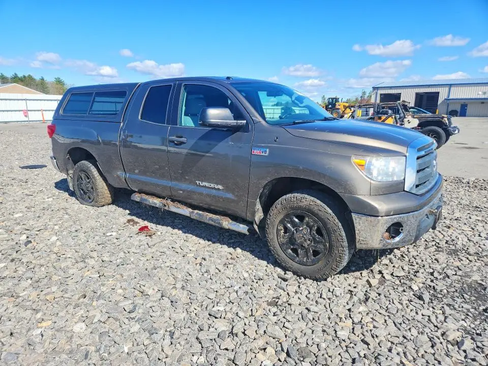 2013 TOYOTA TUNDRA DOUBLE CAB SR5  