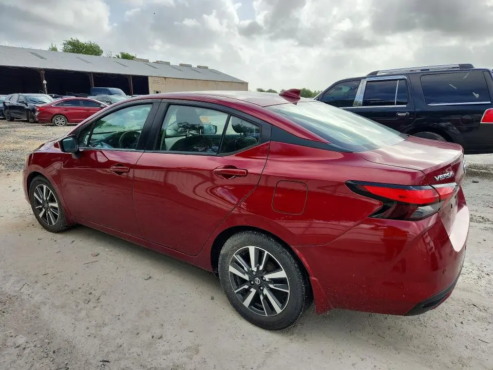 2021 NISSAN VERSA SV  
