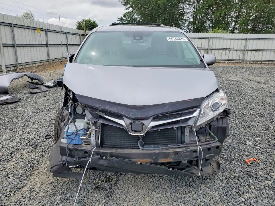 2018 TOYOTA SIENNA XLE PREMIUM 7-PASSENGER  