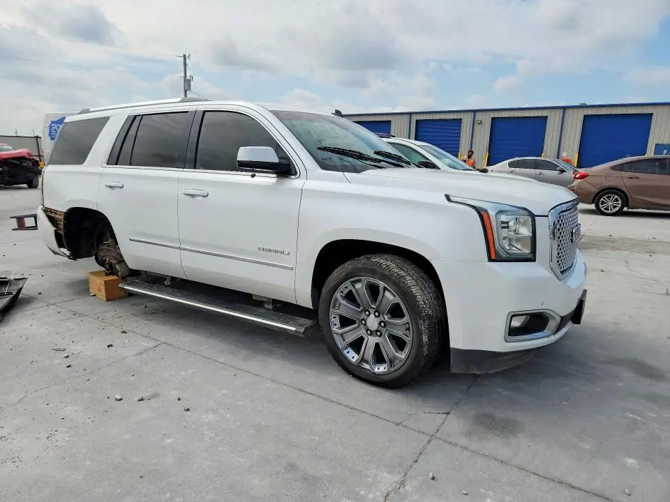 2016 GMC YUKON   