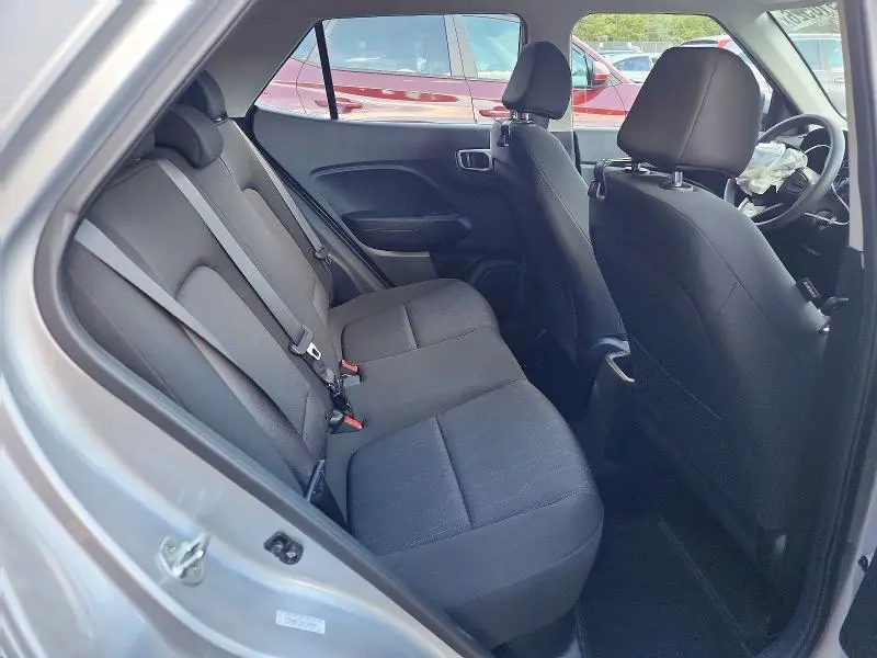 2022 HYUNDAI VENUE SE  