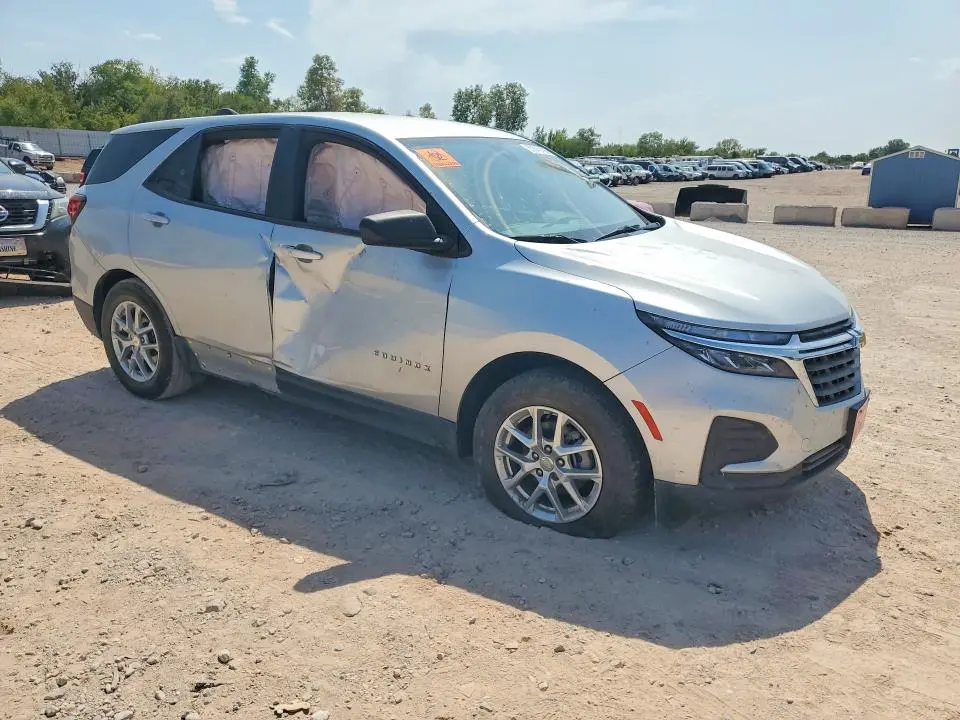 2022 CHEVROLET EQUINOX LS  