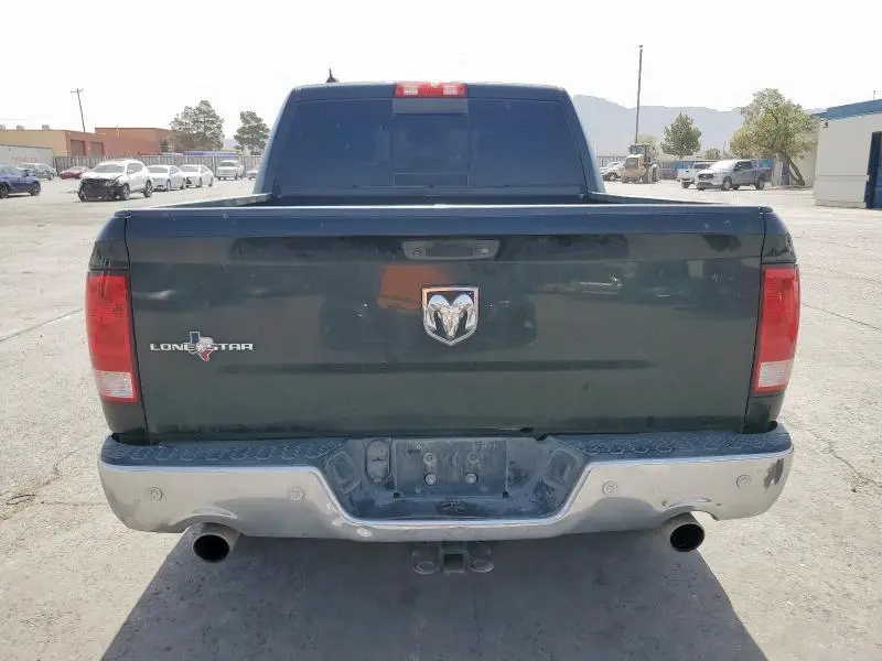 2018 RAM 1500 SLT  