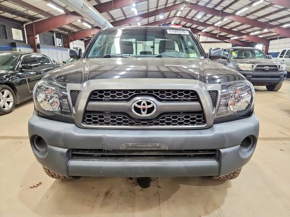 2011 TOYOTA TACOMA BASE  