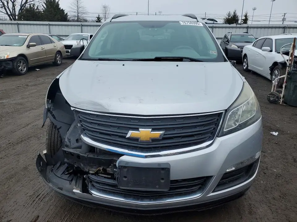 2015 CHEVROLET TRAVERSE LS  