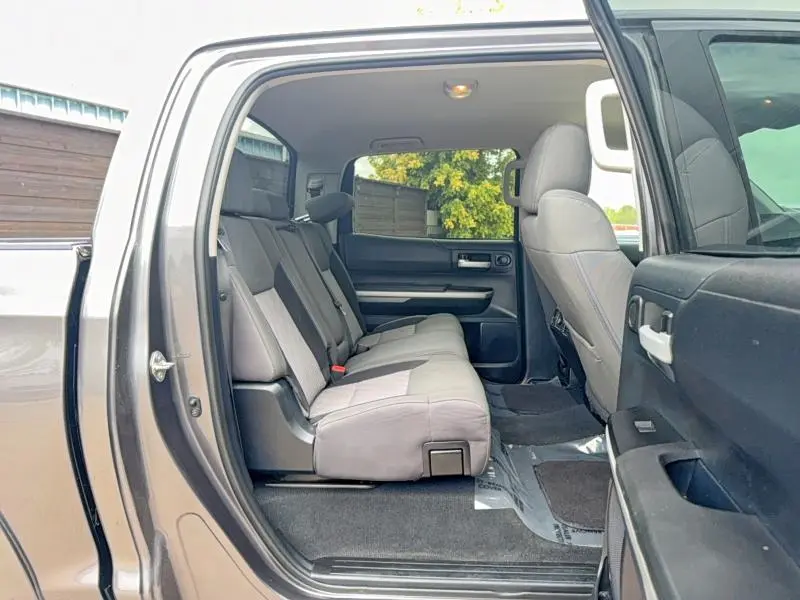 2015 TOYOTA TUNDRA CREWMAX SR5  