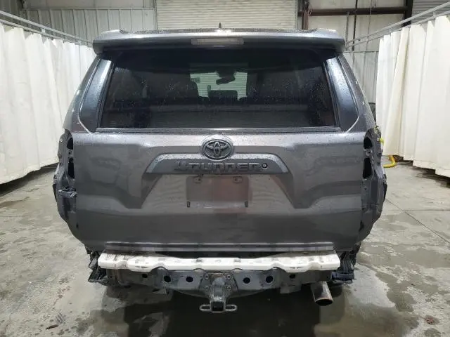 2010 TOYOTA 4RUNNER SR5  