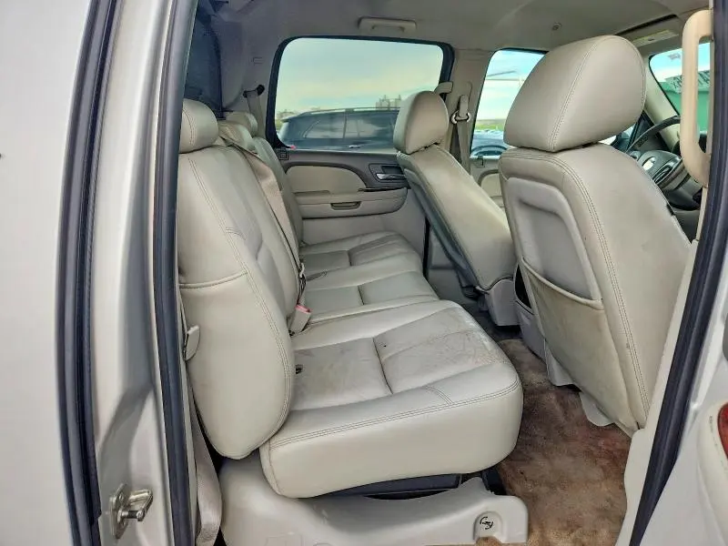 2011 CHEVROLET AVALANCHE LT  