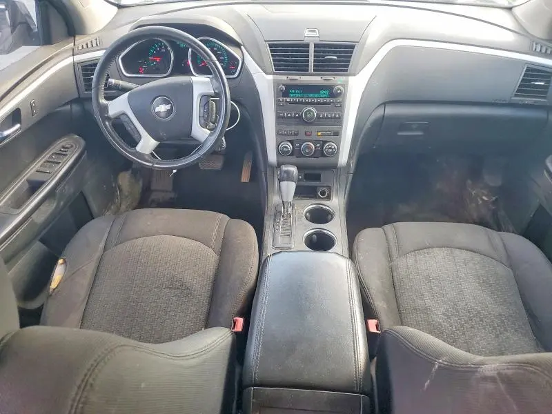 2010 CHEVROLET TRAVERSE LT  