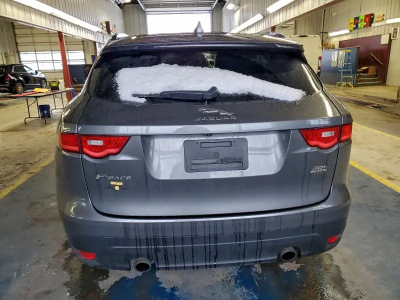 2018 JAGUAR F-PACE PRESTIGE  